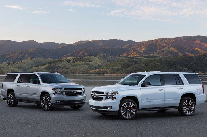 Chevrolet Suburban RST Performance Package 2018: immagini ufficiali
