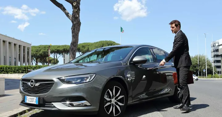 Nuova Opel Insignia: spazio al tuo business