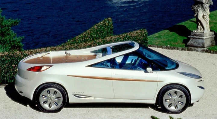Peugeot 806 Runabout: concept che strizzava l’occhio alla motonautica