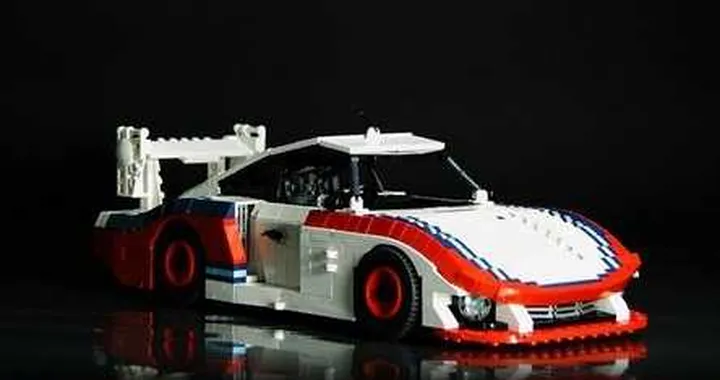 Porsche 935 Moby Dick, costruita con i Lego