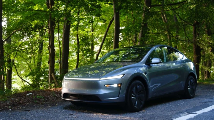 Cina, record storico per le auto elettriche: la nuova regina non è Tesla