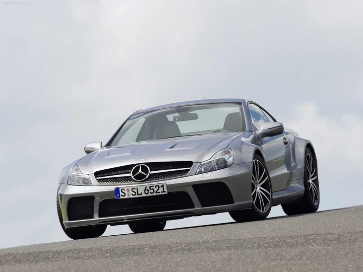 Mercedes SL, pensione anticipata per il V12