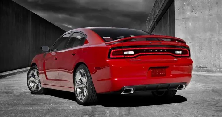 Nuova Dodge Charger: ora mostra i muscoli