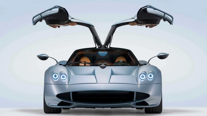 Pagani Huayra Codalunga: le immagini