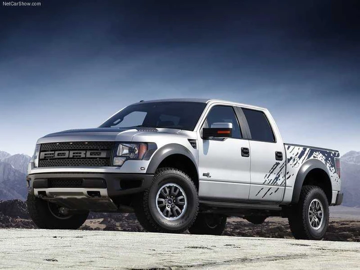 Ford F-150 SuperCrew: più spazio dietro