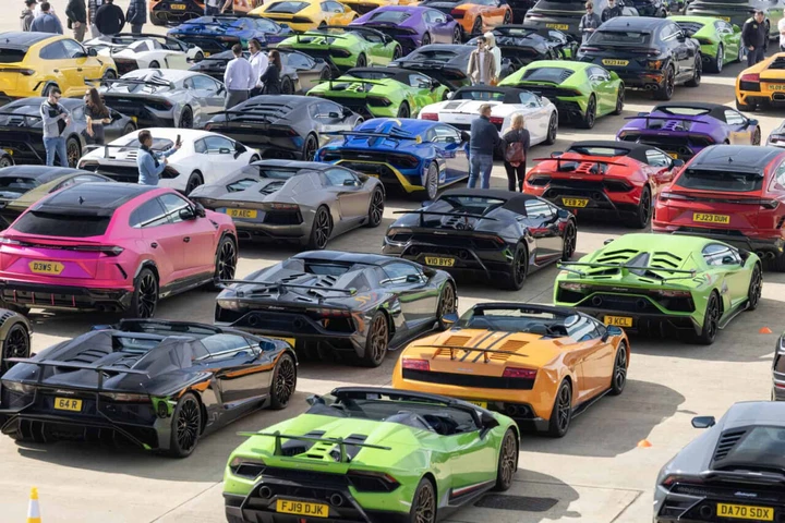 Lamborghini festeggia 60 anni con stile: il più grande raduno al mondo