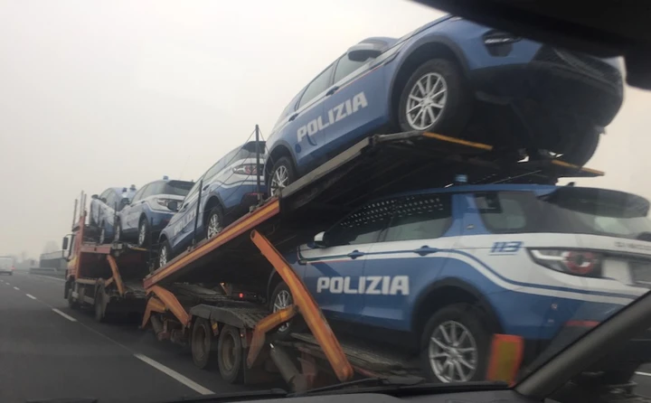 Land Rover Discovery Sport, nuove consegne alla Polizia