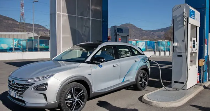 Hyundai Nexo: consegnate a Bolzano 10 unità del modello a idrogeno