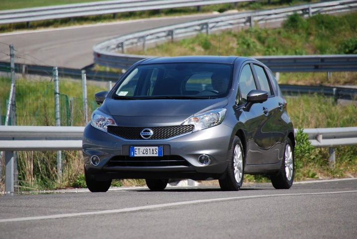 Nuova Nissan Note: la prova su strada