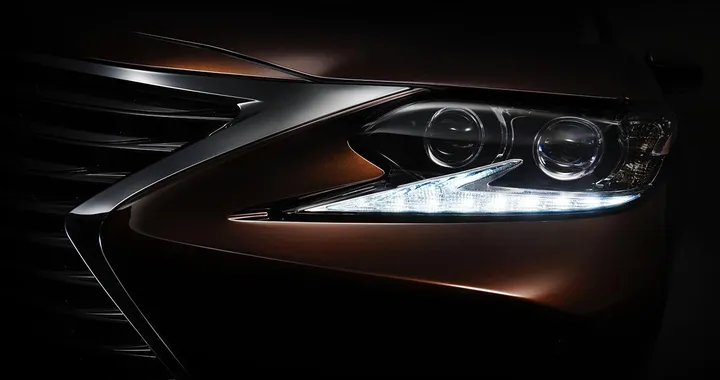 Nuova Lexus ES: pubblicato il primo teaser