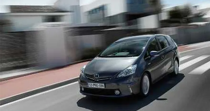 Toyota Prius+: prezzo da 30.400 euro