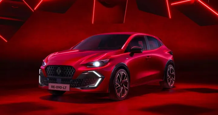 Renault Clio VI: debutta l'ibrida da 160 CV che consuma come un'utilitaria