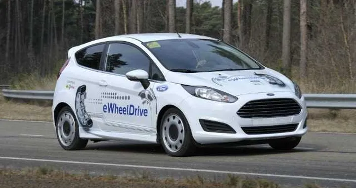 Ford Fiesta eWheelDrive: elettrica e innovativa