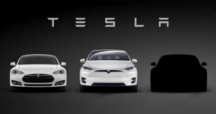 Tesla Model 3: il teaser prima del debutto ufficiale