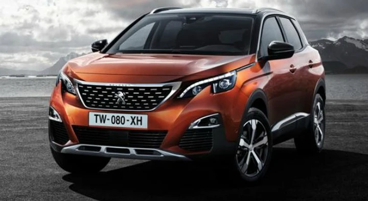 Peugeot 3008 eletta Car of the Year 2017