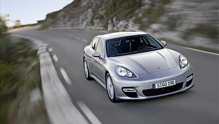 Porsche Panamera Shooting Brake a Parigi 2012