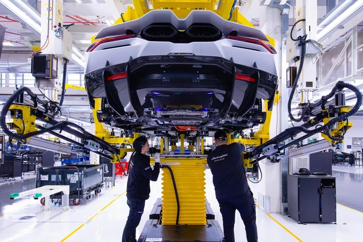 Lamborghini Revuelto produzione