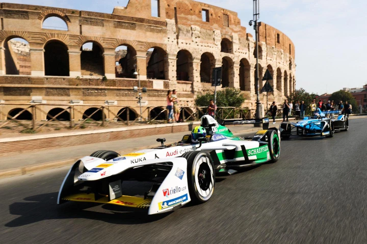 La Formula E arriva nelle scuole romane per sensibilizzare i ragazzi
