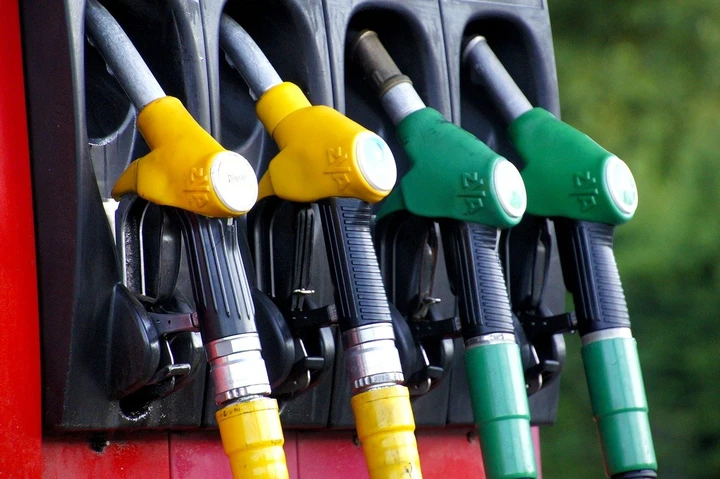 Prezzo carburanti: nuovo taglio delle accise fino al 2 maggio