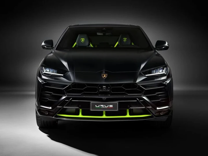 Lamborghini Urus Graphite Capsule: immagini ufficiali