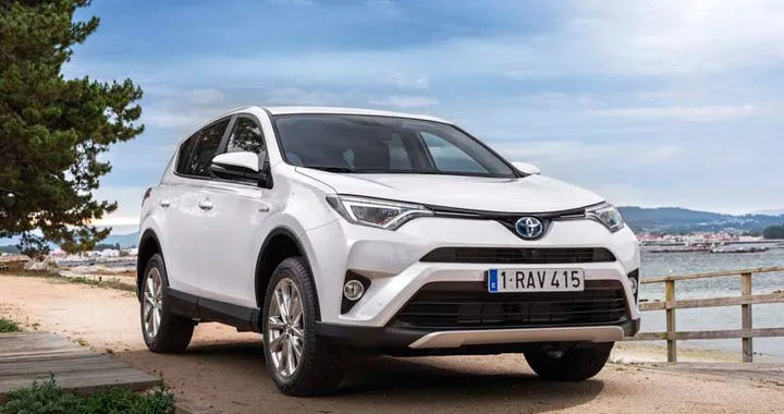 Nuova Toyota Rav4 2016: prezzi da 25.500 euro