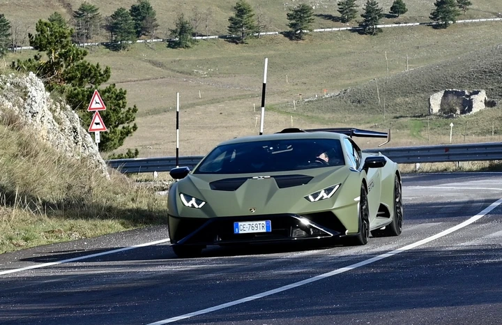 Lamborghini Huracan STO: la prova su strada