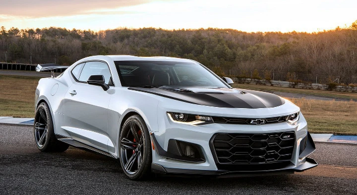 Chevrolet Camaro: con il kit 1LE diventa un animale da track day