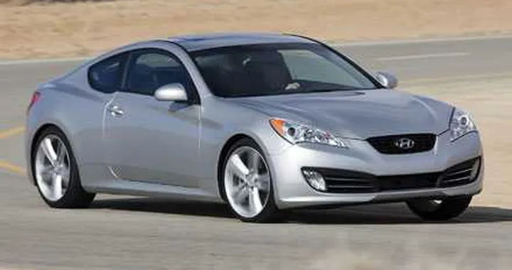 Hyundai Genesis coupé: in Italia da 29.900 euro