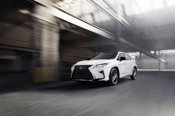 Lexus RX Hybrid: prezzi da 69.000 euro