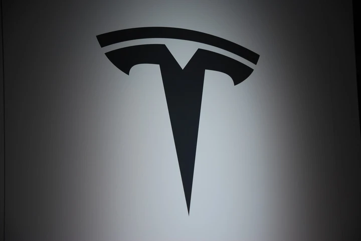 Stand Tesla al Salone di Francoforte 2015