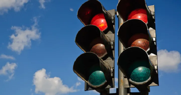 Arriva l'app che ti dice quando il semaforo diventerà verde