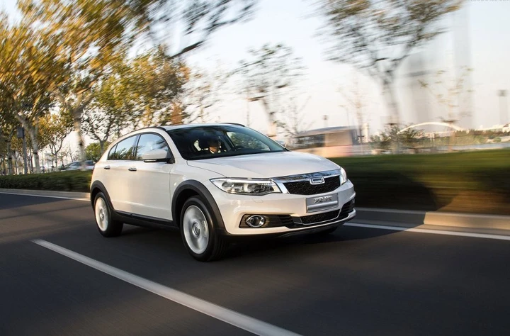 Qoros 3 City Suv: la baby crossover pronta al debutto