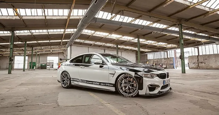 Bmw M4R Carbonfiber Dynamics