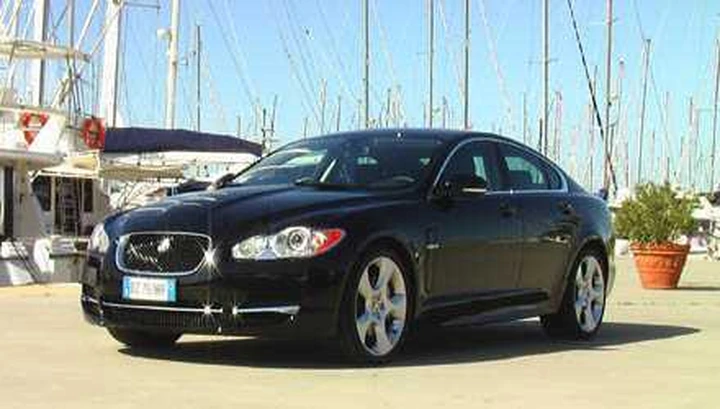 XF Steath Edition: una Jaguar in saldo