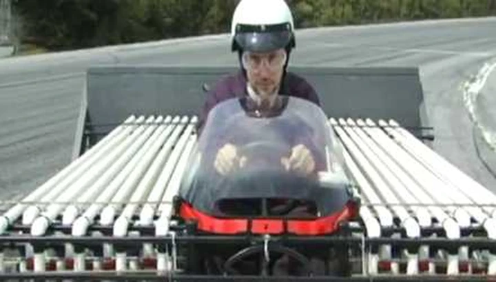 Coca Cola e Mentos: ecco l'auto a 