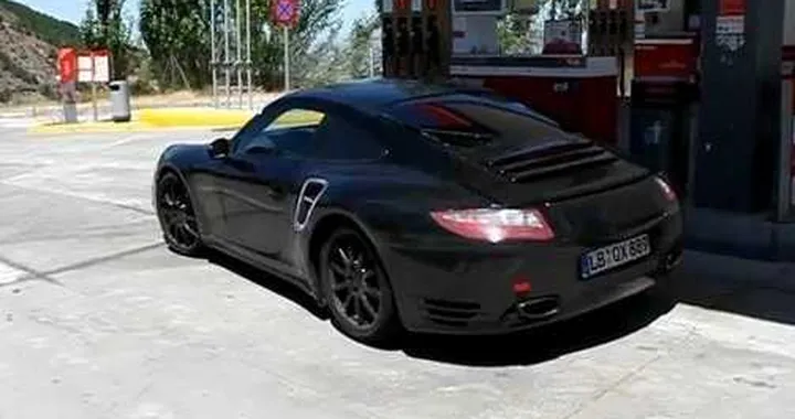 Nuova Porsche 911 Turbo: il video spia