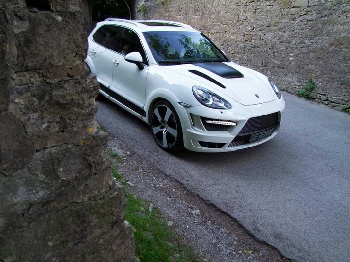 Porsche Cayenne Progressor JE Design