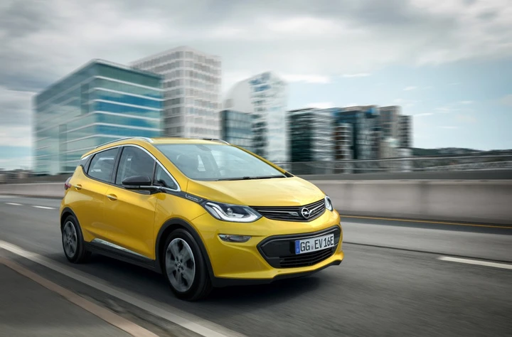 Opel Ampera-e: al Salone di Parigi con 400 km di autonomia