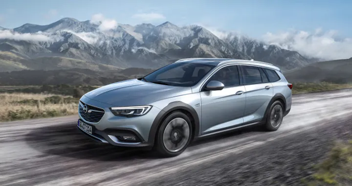 Opel Insignia Country Tourer 2017: il debutto a Francoforte