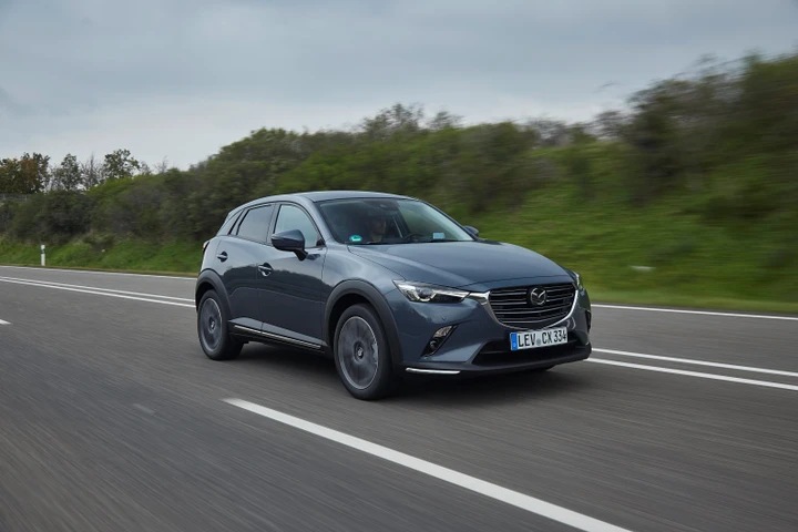 Nuova Mazda CX-3 2021: immagini ufficiali
