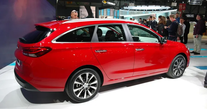 Nuova Hyundai i30 Wagon: svelata al Salone di Ginevra 2017
