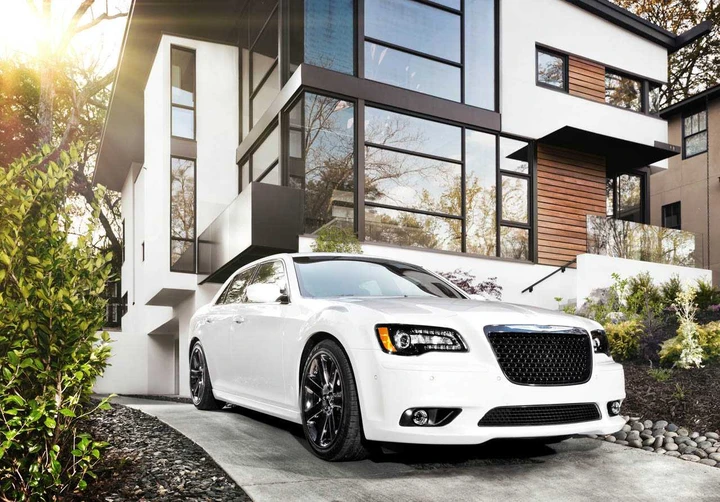 Chryser 300C SRT8