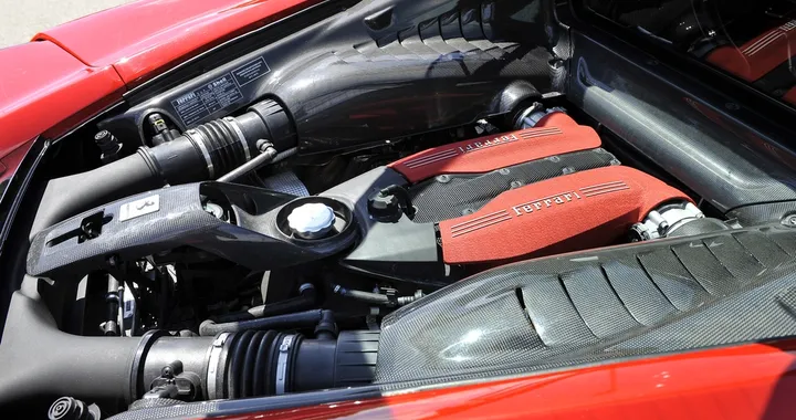 Ferrari: il V8 della 488 GTB è International Engine of the Year 2017