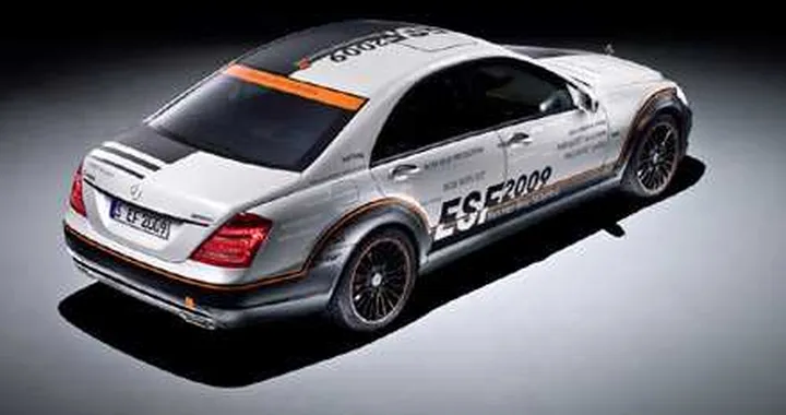 Mercedes-Benz ESF 2009