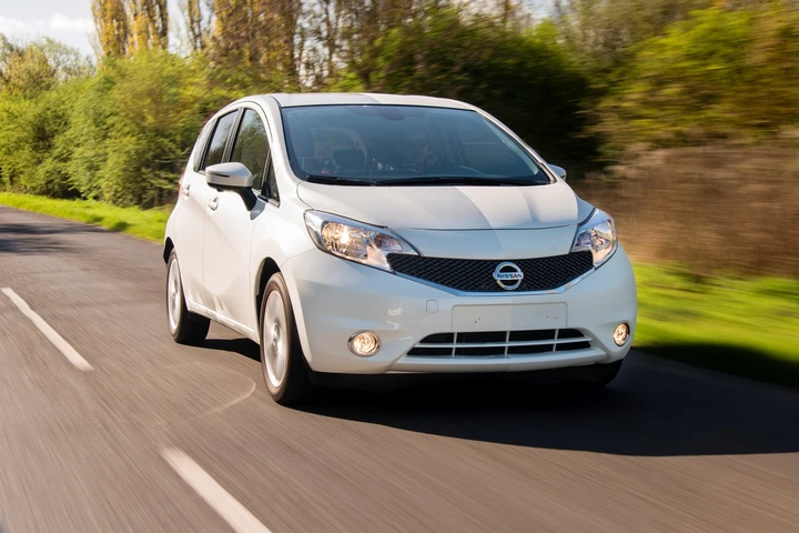Nissan Note con vernice autopulente