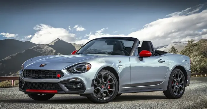Fiat e Abarth: negli USA la 124 Spider si aggiorna