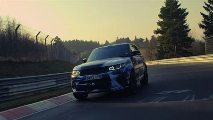 Range Rover Sport SVR: 8 minuti e 14 secondi al Nurburgring