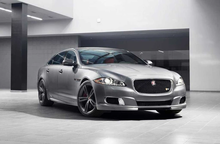 Nuova Jaguar XJR: le immagini ufficiali