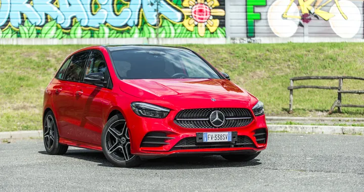 Mercedes Classe B200 Automatic: la prova su strada
