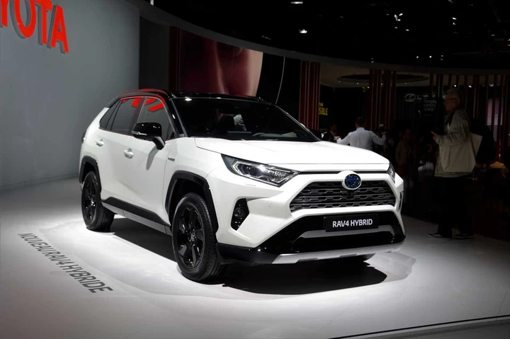 Toyota RAV4 al Salone di Parigi 2018